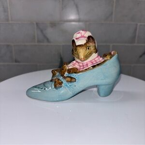 Beatrix Potter Old Woman in Shoe – Charming Mouse Figurine in Blue Shoe